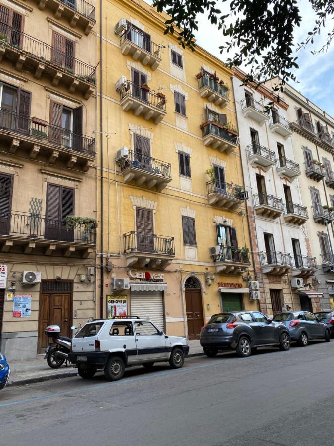 Sammartino 108 Apartment Palermo Bagian luar foto