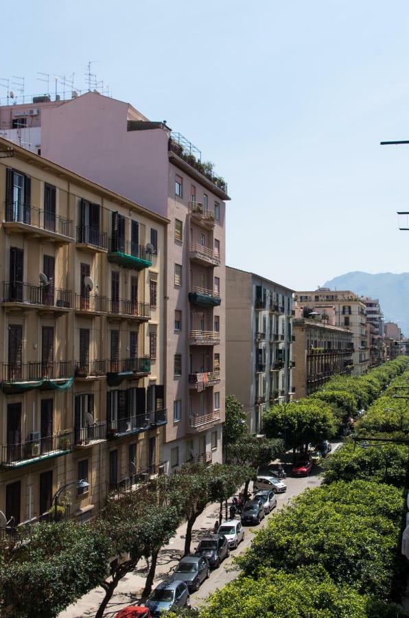 Sammartino 108 Apartment Palermo Bagian luar foto